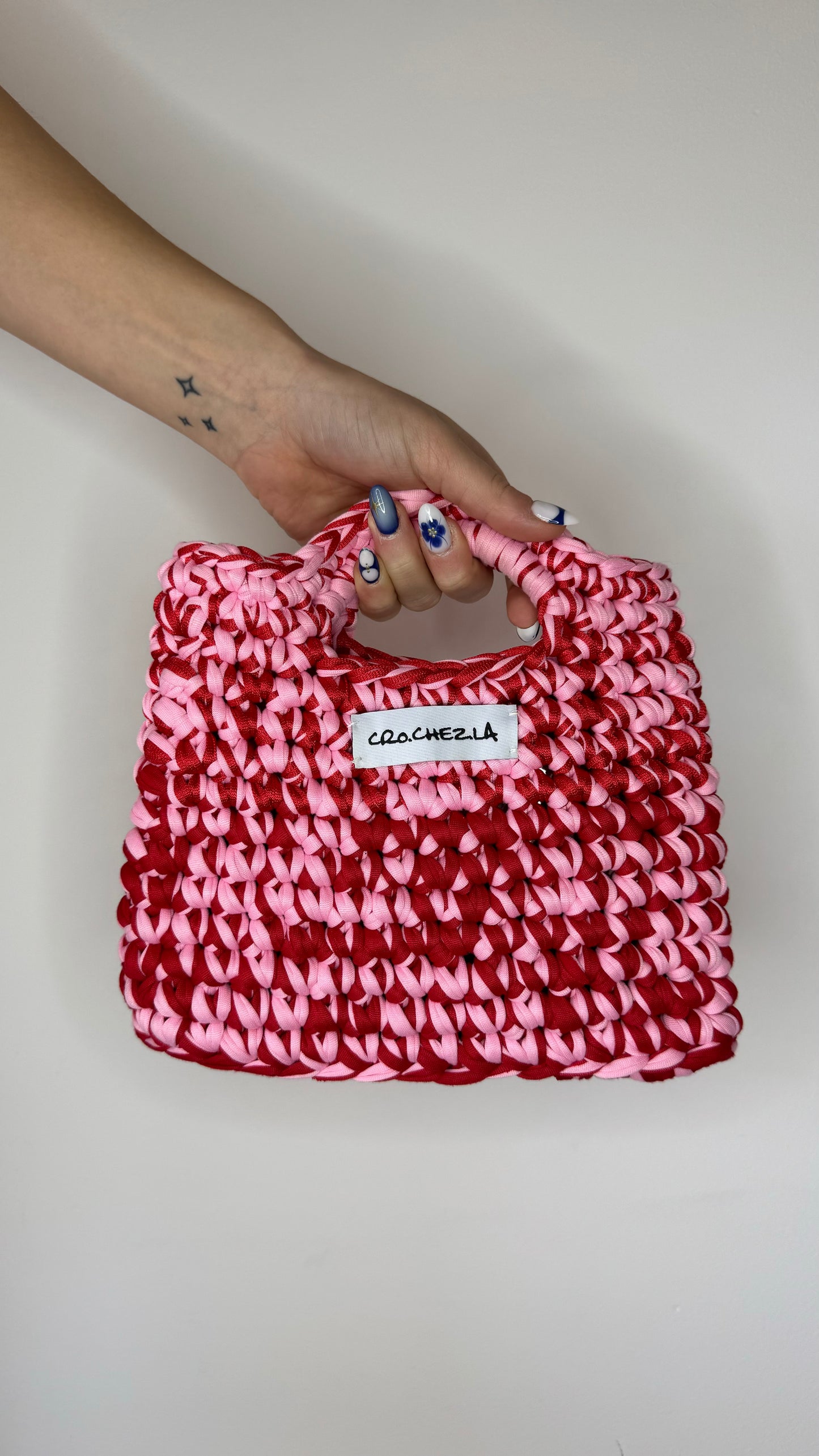 T-SHIRT SQUARE BAG