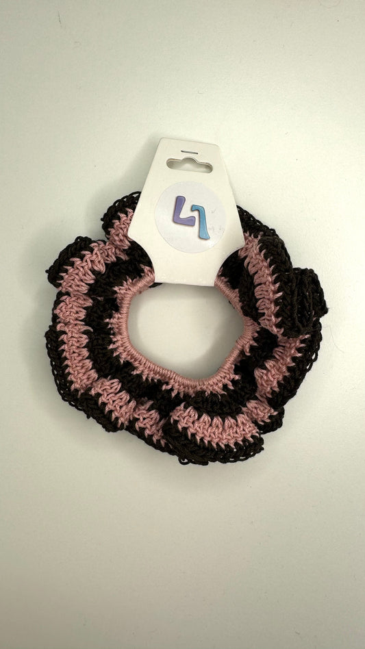 STRIPEY SCRUNCHIE