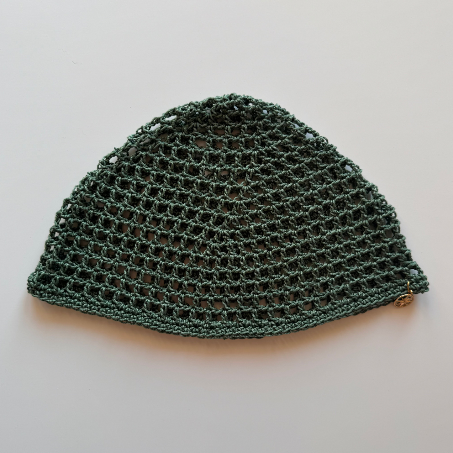 Mesh hat